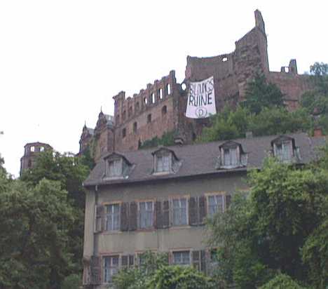 [Image: Schloss]